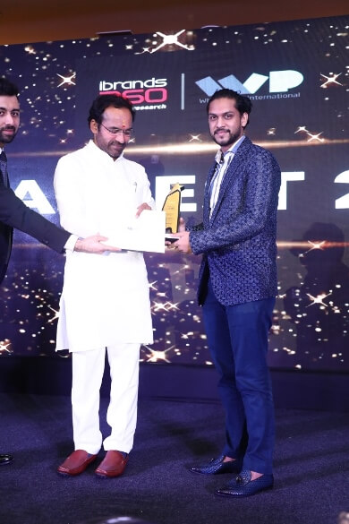 Omaxe CEO Mohit Goel awarded the Most Admired Business Leader at IDEAFEST 2019. 