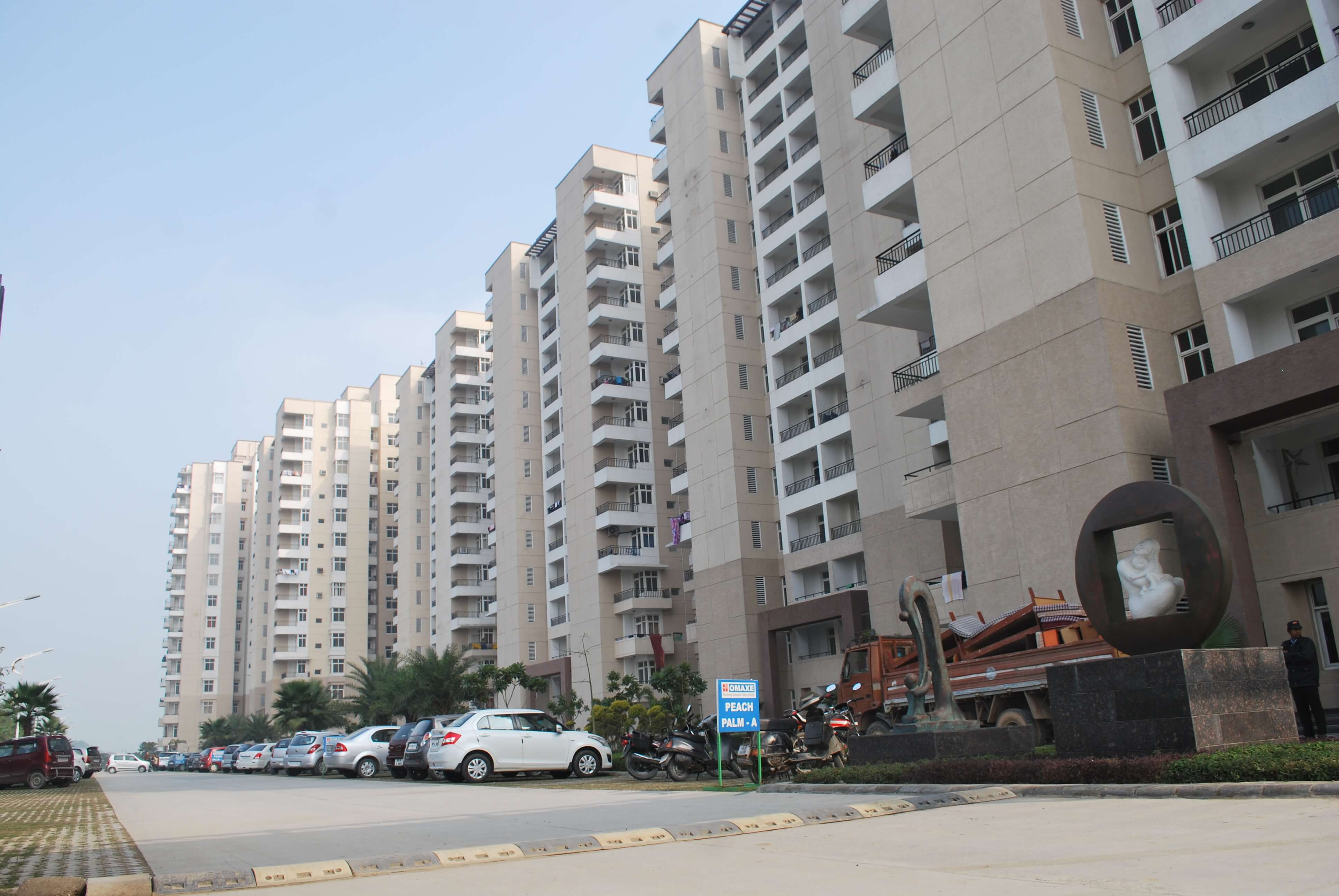 Flats in Greater Noida 2 BHK, 3 BHK flats in Greater Noida Omaxe