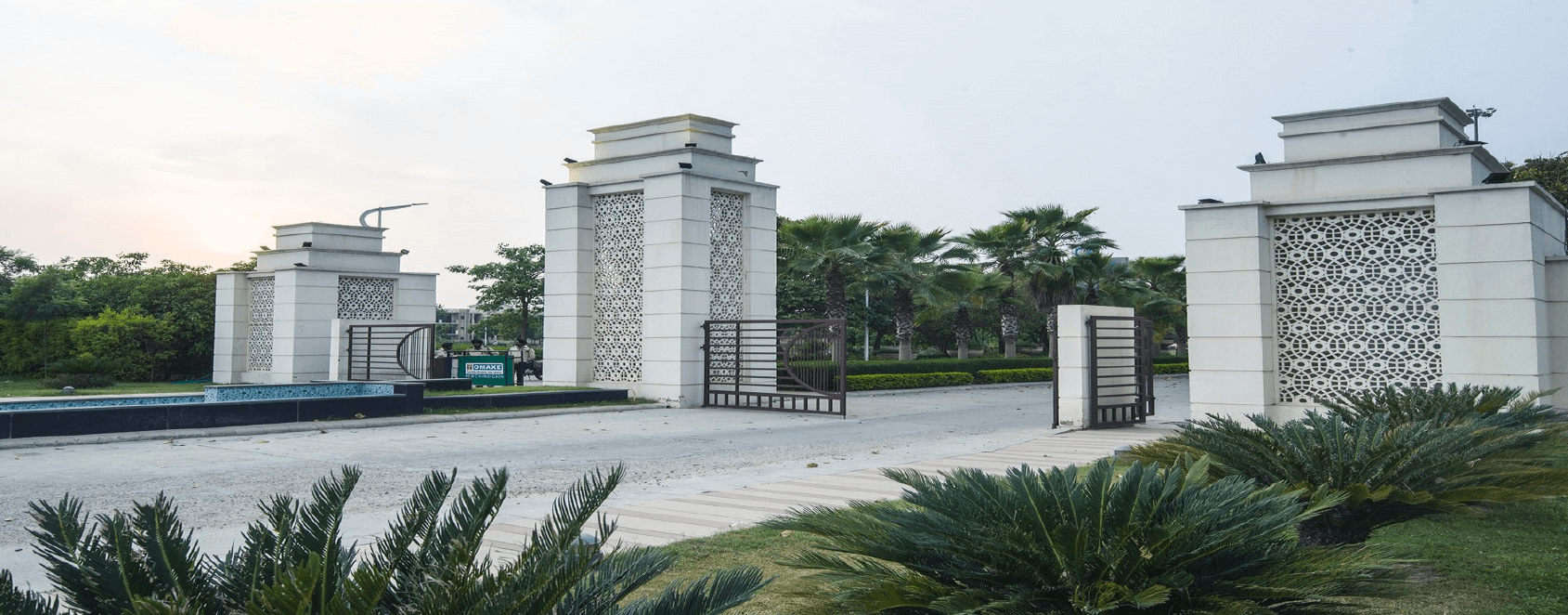 Dhiiraaya Realty